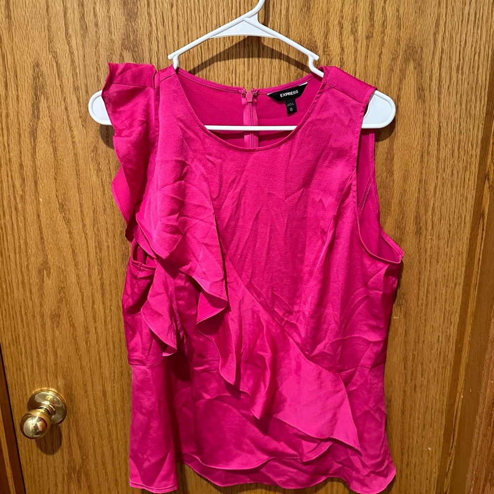 Express Sleeveless shirt